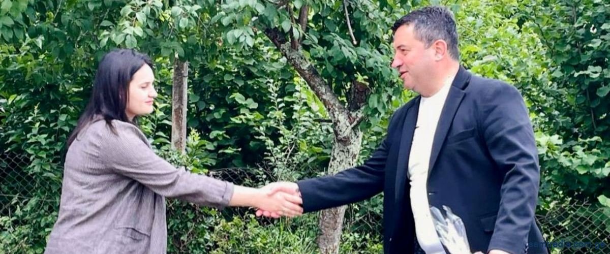 სამტრედიაში ორ უსახლკარო ოჯახს საცხოვრებელი სახლი გადაეცა