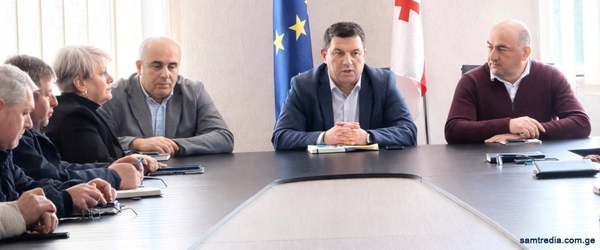 სამტრედიის მუნიციპალიტეტის მერიაში სამუშაო შეხვედრა გაიმართა